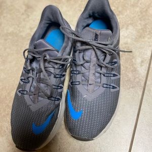 Nike boy running shoe